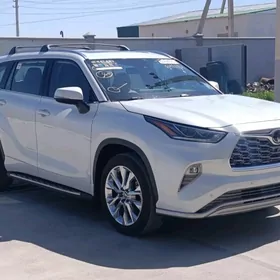 Toyota Highlander 2022