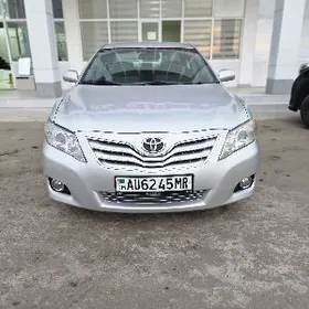 Toyota Camry 2010