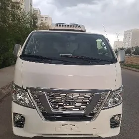 Nissan Urvan 2020
