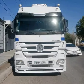 Mercedes-Benz ACTROS 3331 2011