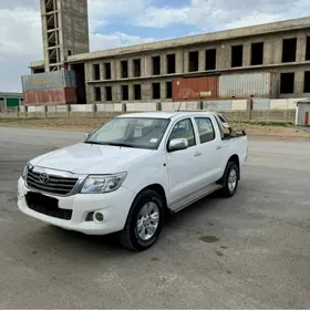 Toyota Hilux 2013