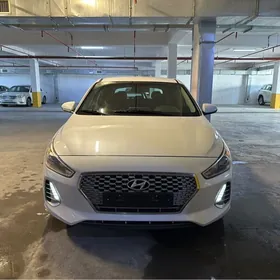 Hyundai Elantra GT 2019