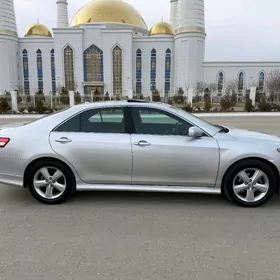 Toyota Camry 2011