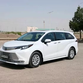 Toyota Sienna 2021