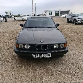 BMW 525 1990