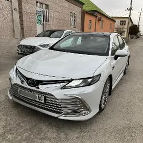 Toyota Camry 2022