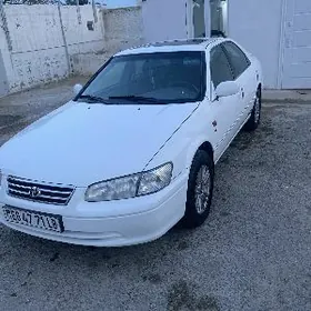 Toyota Camry 2001