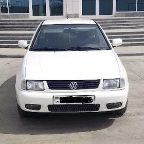Volkswagen Passat 1989