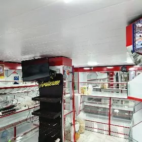 Magazyn witrina polkalar