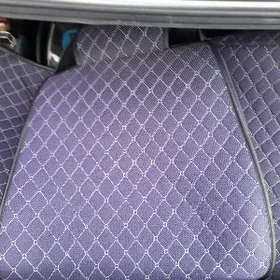 чехлы на сидения авто