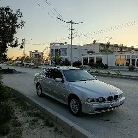BMW E39 2001