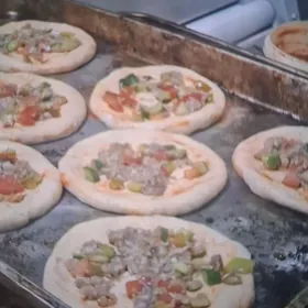 mini pizza bisirmeli