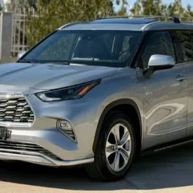 Toyota Highlander 2022