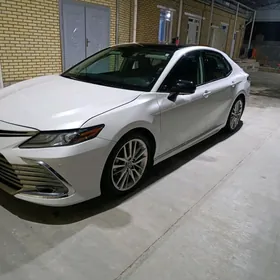 Toyota Camry 2022