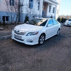 Toyota Camry 2010