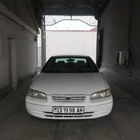 Toyota Camry 1999