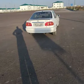 Toyota Corolla 2000