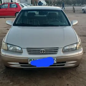 Toyota Camry 1999