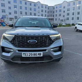 Ford Explorer 2021