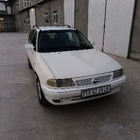 Opel Astra 1996