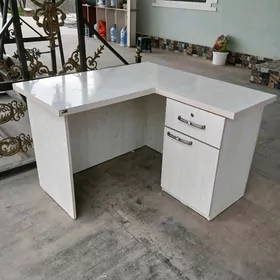 Kassa stol столь