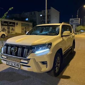 Toyota Land Cruiser Prado 2023