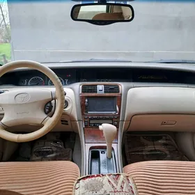 Toyota Avalon 2000