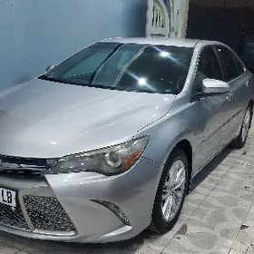 Toyota Camry 2017