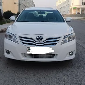 Toyota Camry 2010