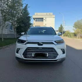 Toyota Grand Highlander 2024