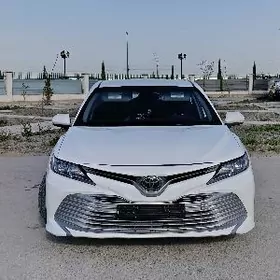 Toyota Camry 2020