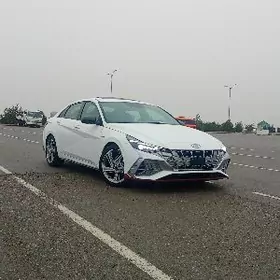 Hyundai Elantra 2023