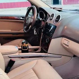 Mercedes-Benz ML350 2008