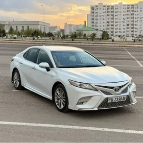 Toyota Camry 2021