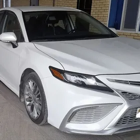 Toyota Camry 2023