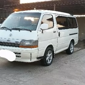 Toyota Hiace 1990