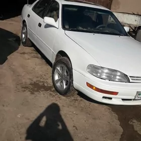 Toyota Camry 1992
