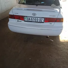 Toyota Camry 1999