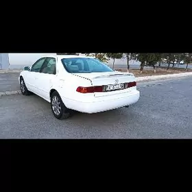 Toyota Camry 2000