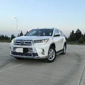 Toyota Highlander 2019