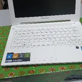 Lenovo okuwcy kompyuter