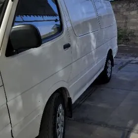 Toyota Hiace 2012