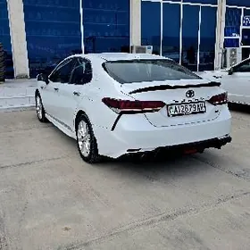 Toyota Camry 2022