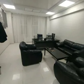 Arende ofis şäher içi 155m²