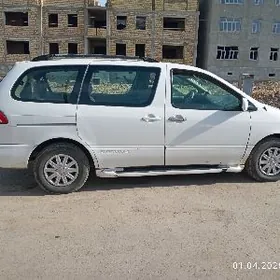 Toyota Sienna 2000