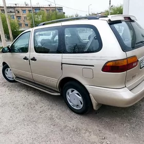 Toyota Sienna 2000