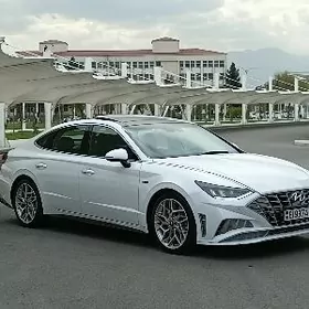 Hyundai Sonata 2021