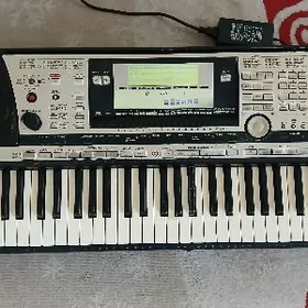 yamaha psr740