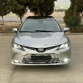 Toyota Camry 2024