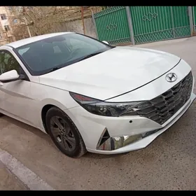 Hyundai Elantra 2021
